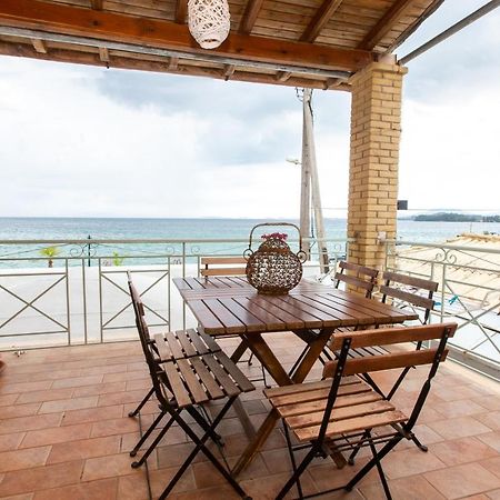 Seaview Stone Apartment In Ipsos Beach Екстериор снимка