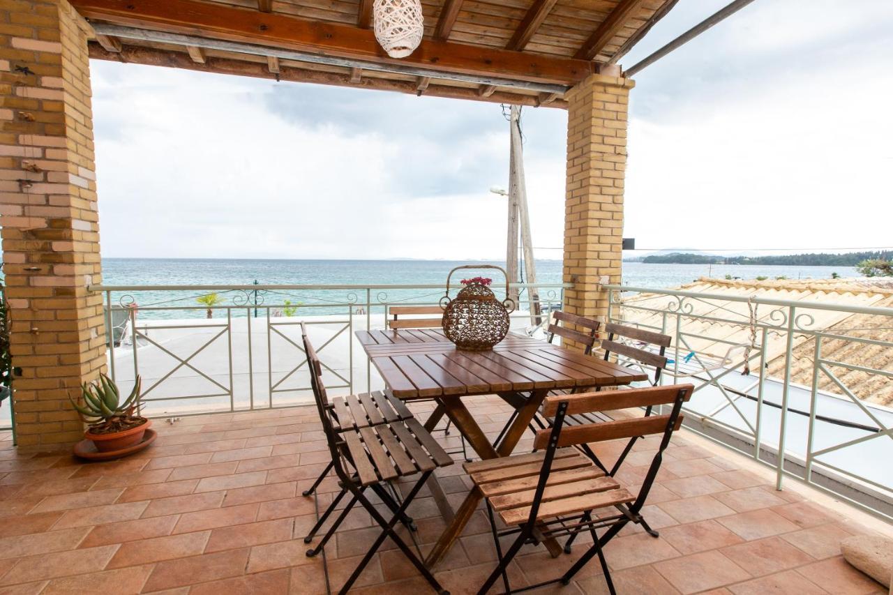 Seaview Stone Apartment In Ipsos Beach Екстериор снимка