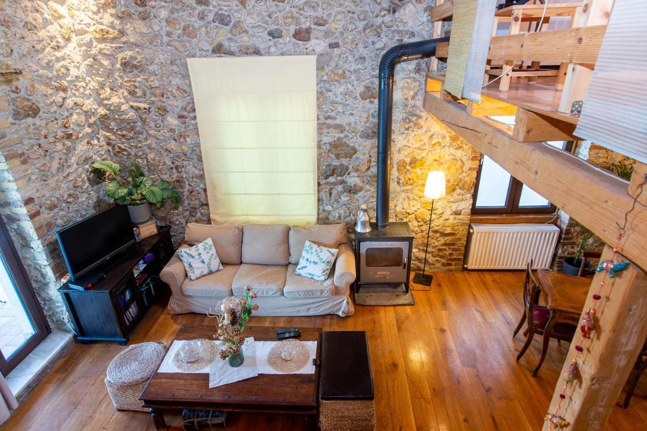 Seaview Stone Apartment In Ipsos Beach Екстериор снимка